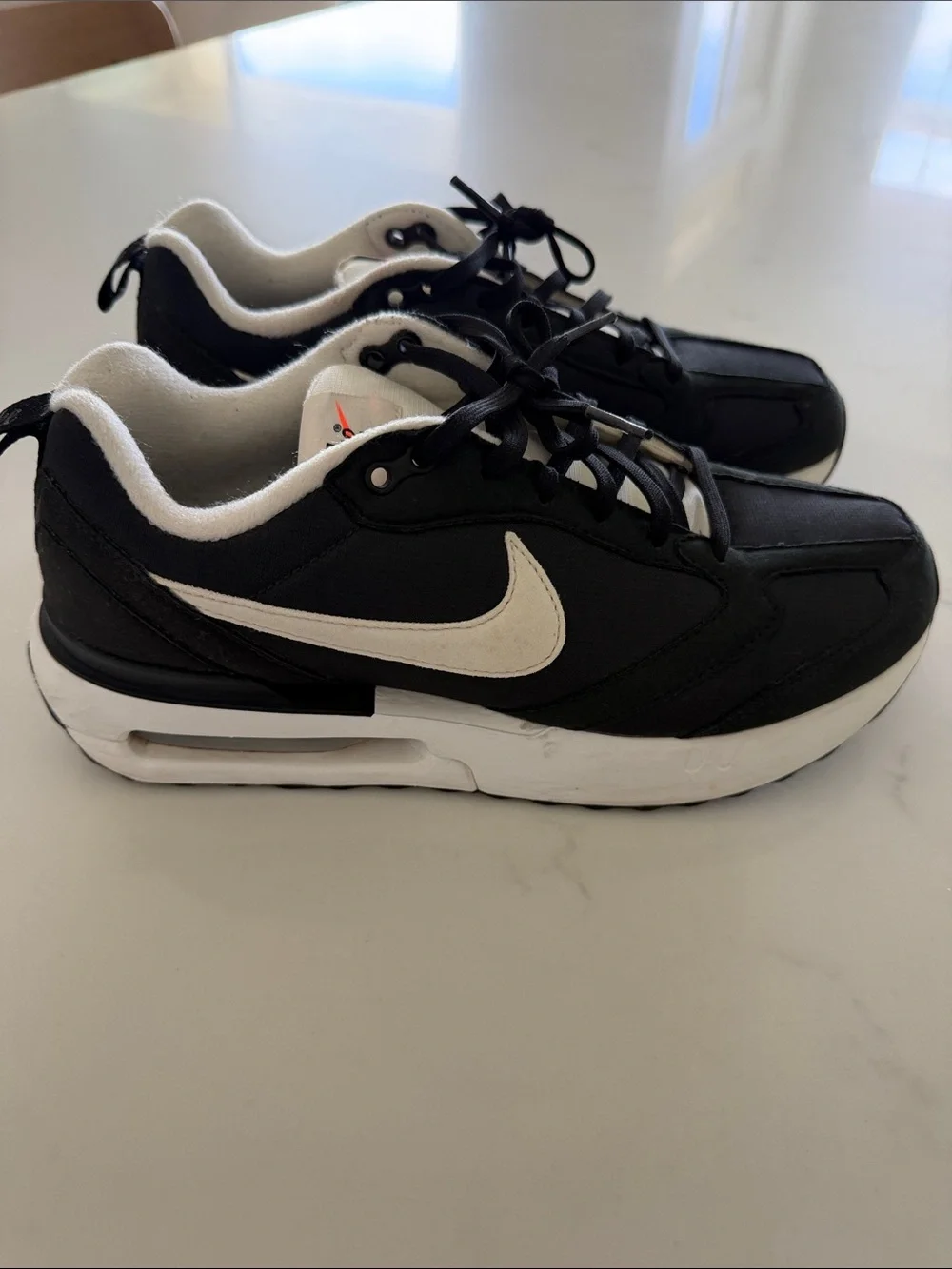 Nike Air Max Dawn Sneakers